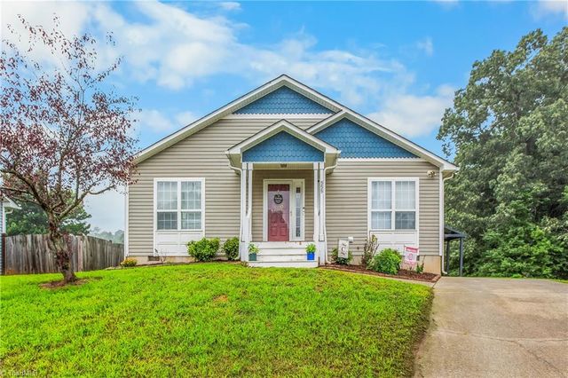 555 Brown Stone Court, Kernersville, NC 27284
