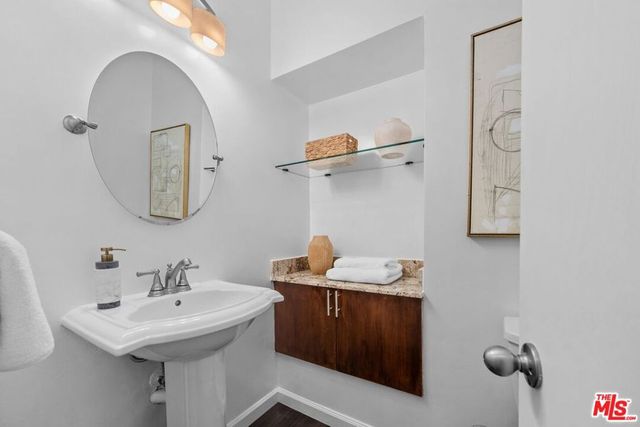 1425 Stanford Street 5, Santa Monica, CA 90404