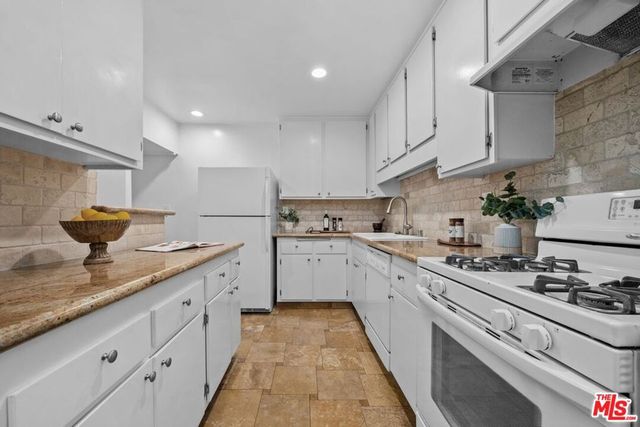 1425 Stanford Street 5, Santa Monica, CA 90404