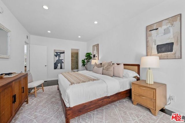 1425 Stanford Street 5, Santa Monica, CA 90404