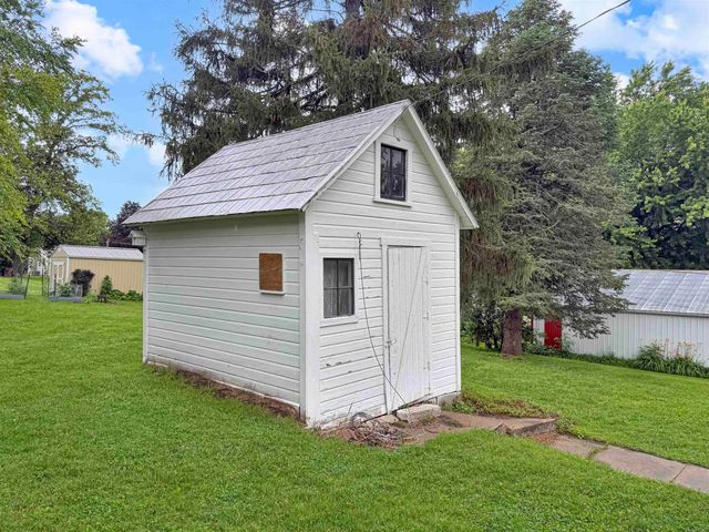 206 Vista Street, Traer, IA 50675