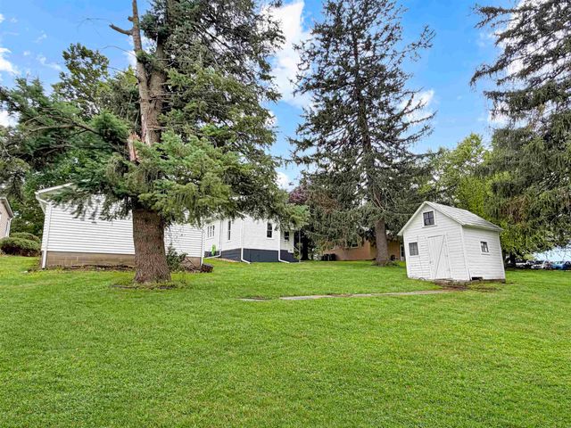 206 Vista Street, Traer, IA 50675