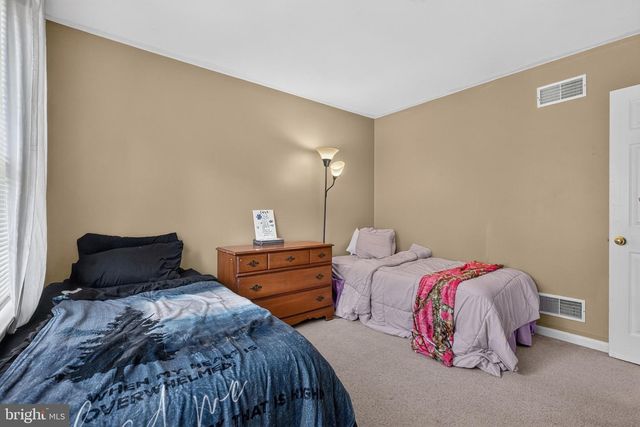 317 GROFFDALE RD, Quarryville, PA 17566
