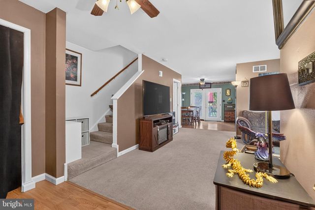 317 GROFFDALE RD, Quarryville, PA 17566