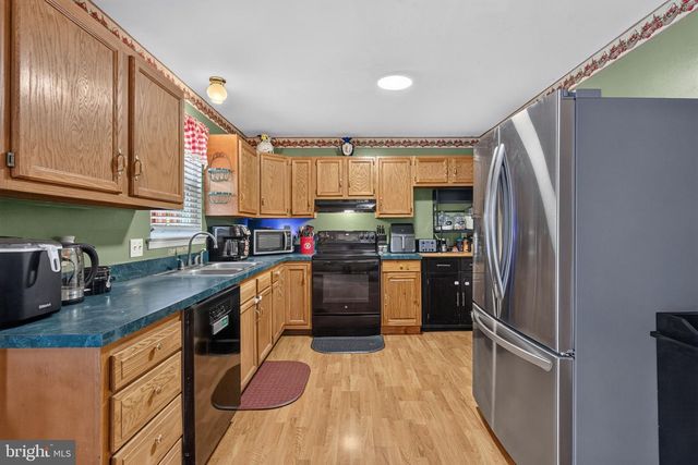 317 GROFFDALE RD, Quarryville, PA 17566