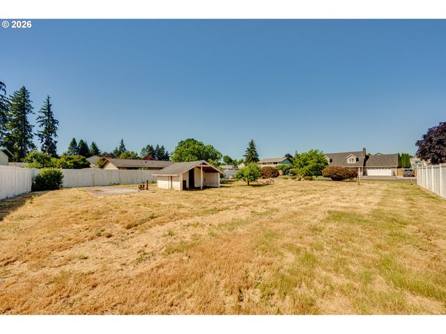 Fir Ave, Woodland, WA 98674