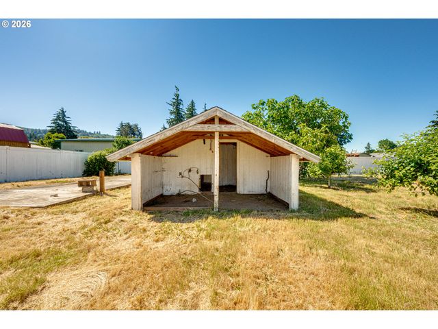 Fir Ave, Woodland, WA 98674