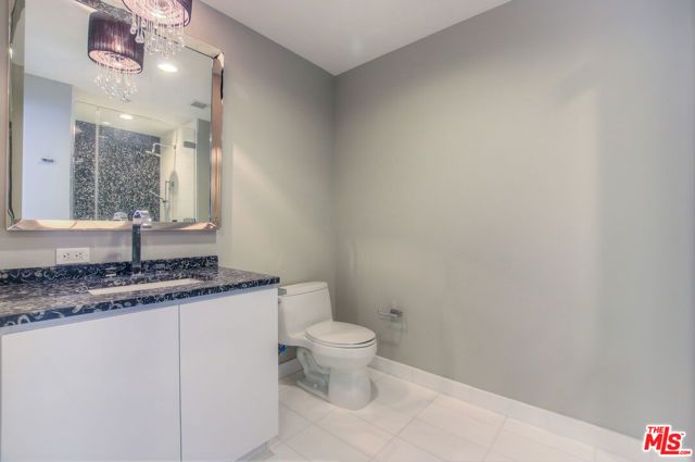 900 W OLYMPIC Boulevard 39G, Los Angeles, CA 90015