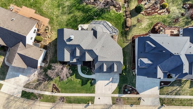 1610 Briarwood Lane, Mahomet, IL 61853