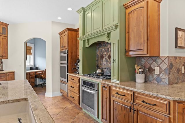 1610 Briarwood Lane, Mahomet, IL 61853