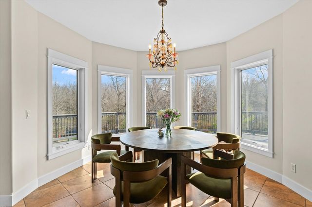 1610 Briarwood Lane, Mahomet, IL 61853