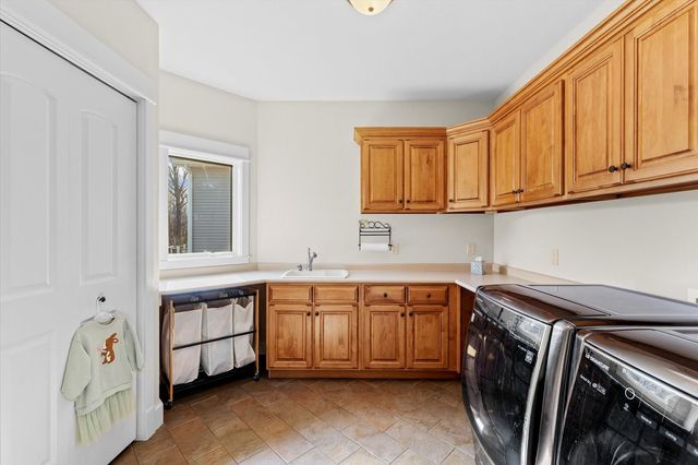 1610 Briarwood Lane, Mahomet, IL 61853