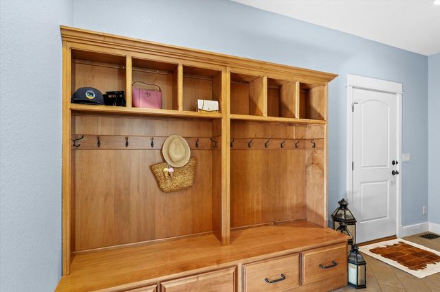 1610 Briarwood Lane, Mahomet, IL 61853