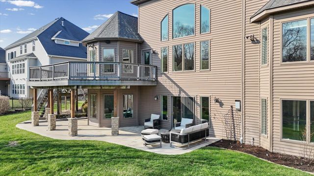 1610 Briarwood Lane, Mahomet, IL 61853