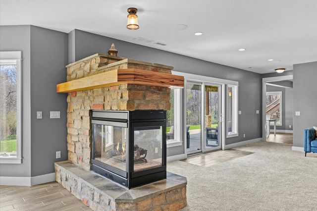 1610 Briarwood Lane, Mahomet, IL 61853