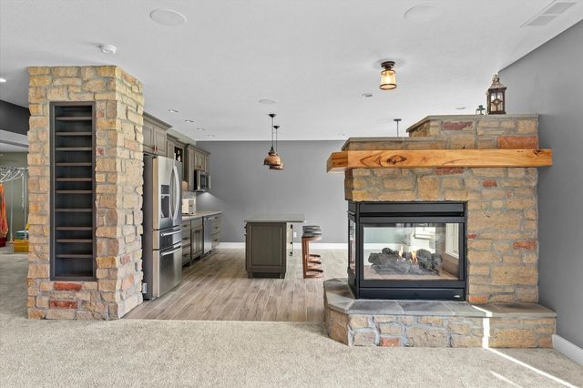 1610 Briarwood Lane, Mahomet, IL 61853