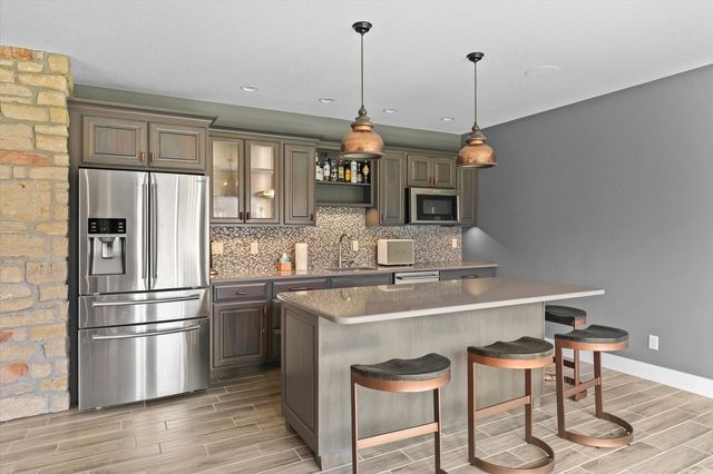 1610 Briarwood Lane, Mahomet, IL 61853