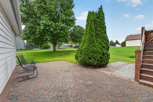 649 Bull Valley Drive, St Peters, MO 63304