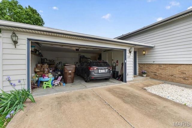 649 Bull Valley Drive, St Peters, MO 63304