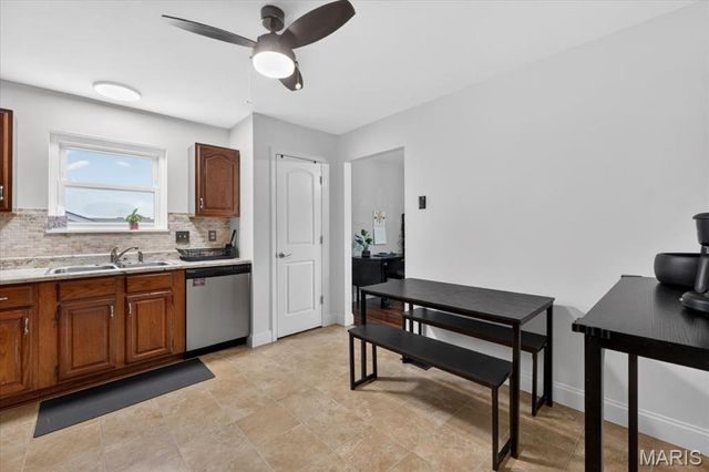 649 Bull Valley Drive, St Peters, MO 63304