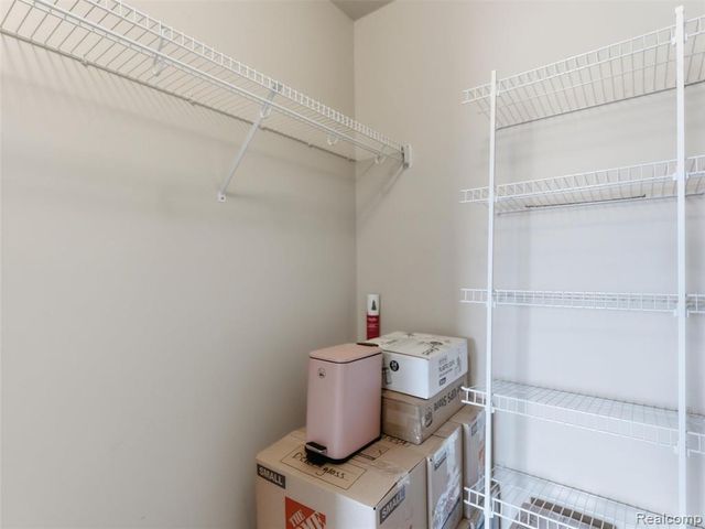 3570 Oakmonte Boulevard, Rochester, MI 48306