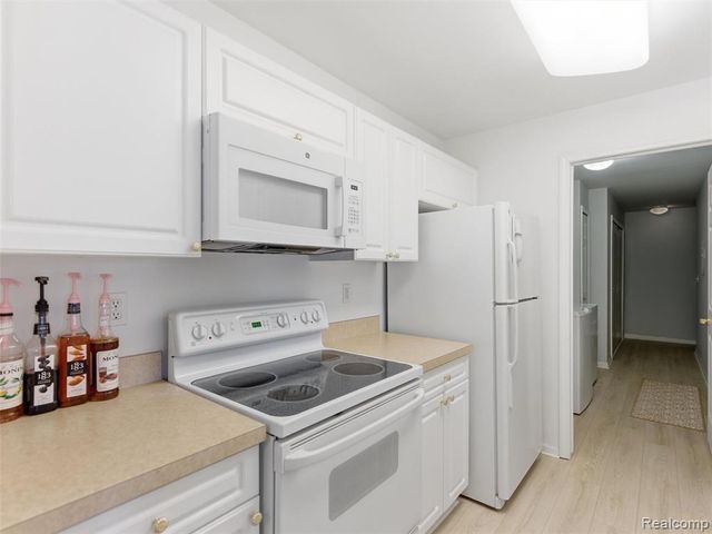 3570 Oakmonte Boulevard, Rochester, MI 48306