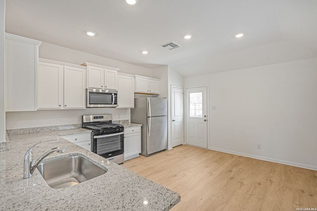 15102 Telfaire Meadow, Von Ormy, TX 78073