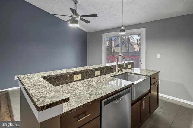 1422 FAIRBANKS DR, Hanover, MD 21076