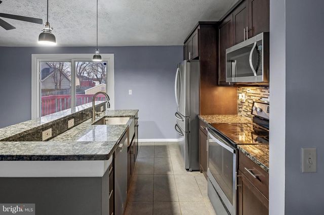 1422 FAIRBANKS DR, Hanover, MD 21076