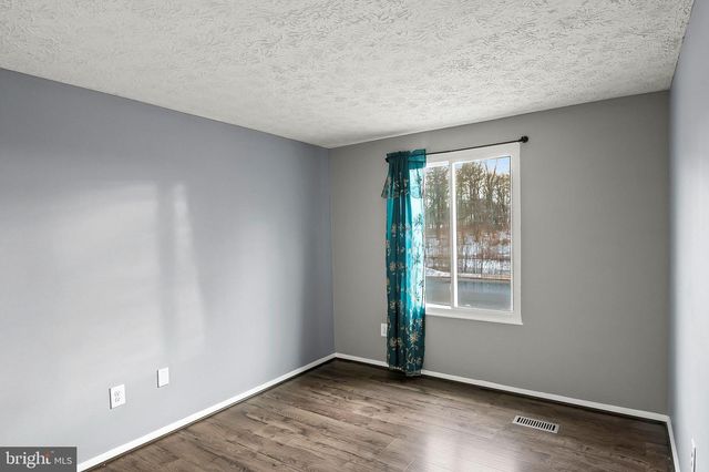 1422 FAIRBANKS DR, Hanover, MD 21076