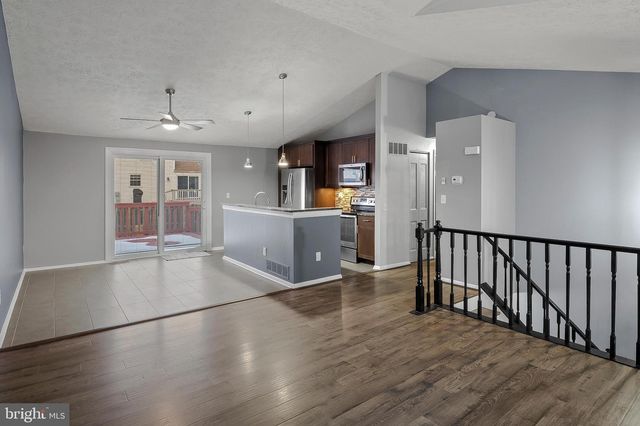 1422 FAIRBANKS DR, Hanover, MD 21076