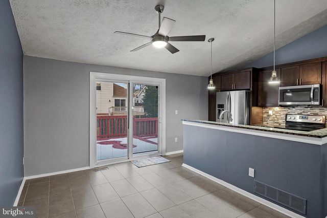 1422 FAIRBANKS DR, Hanover, MD 21076