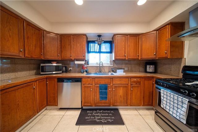 209 E Francis, Corona, CA 92879