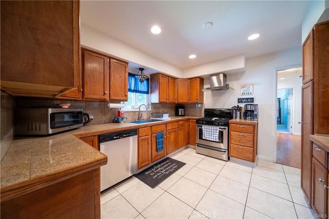 209 E Francis, Corona, CA 92879