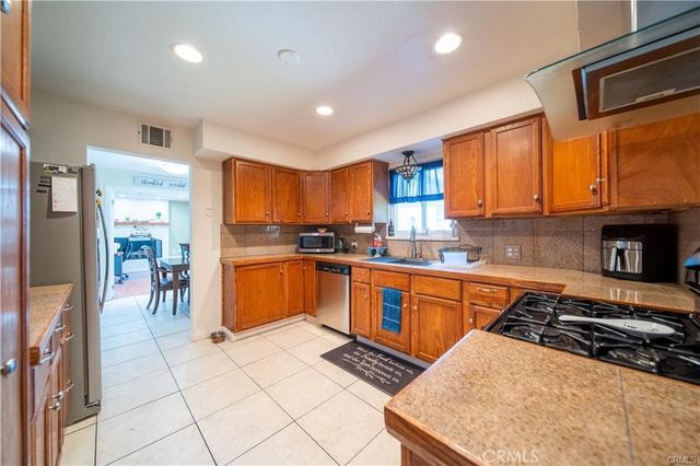 209 E Francis, Corona, CA 92879