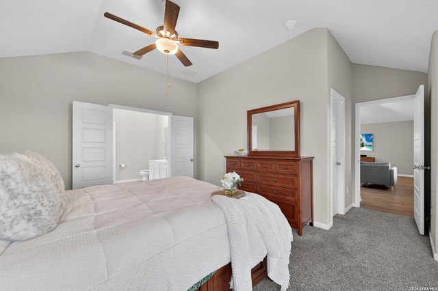 7058 Vista Loop, San Antonio, TX 78233