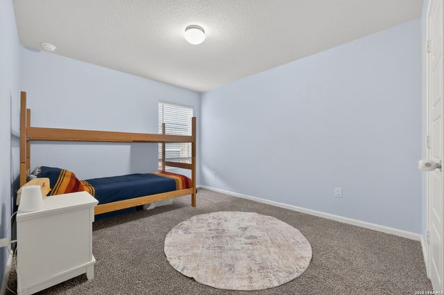 7058 Vista Loop, San Antonio, TX 78233