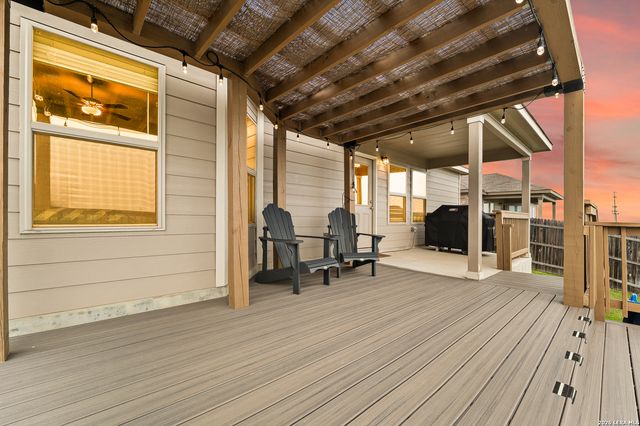 7058 Vista Loop, San Antonio, TX 78233