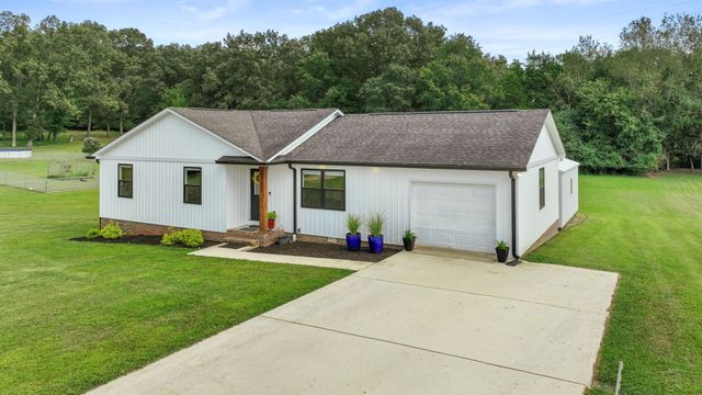 193 Timberlake Dr, Estill Springs, TN 37330