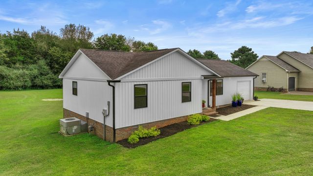 193 Timberlake Dr, Estill Springs, TN 37330