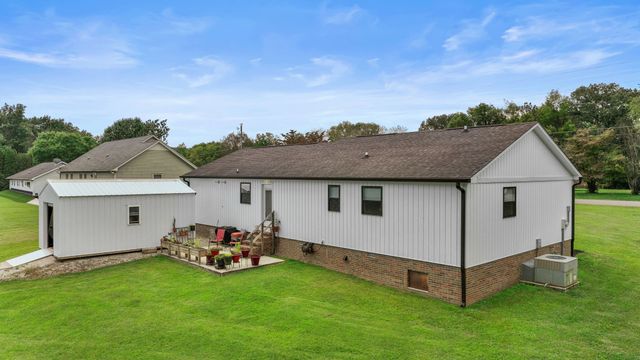 193 Timberlake Dr, Estill Springs, TN 37330