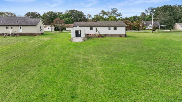 193 Timberlake Dr, Estill Springs, TN 37330