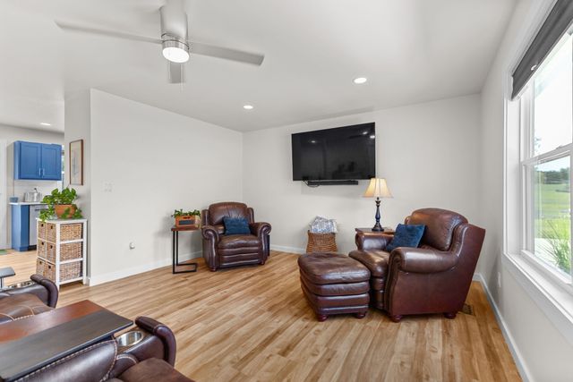 193 Timberlake Dr, Estill Springs, TN 37330