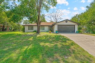 1360 N Lydia Street, Stephenville, TX 76401