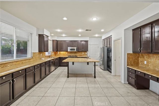 32856 Whitehaven Court, Menifee, CA 92584