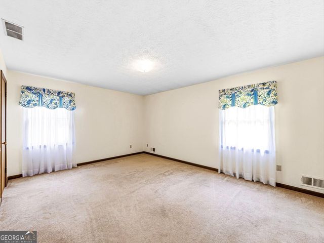 2405 Post Oak Tritt Road, Marietta, GA 30062