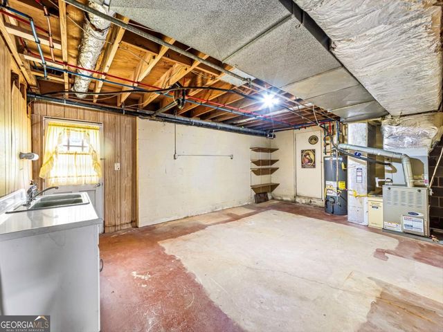 2405 Post Oak Tritt Road, Marietta, GA 30062