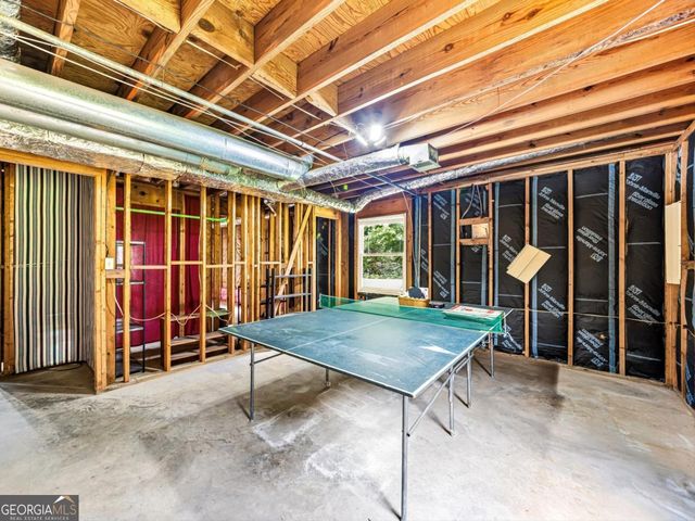 2405 Post Oak Tritt Road, Marietta, GA 30062