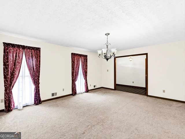 2405 Post Oak Tritt Road, Marietta, GA 30062