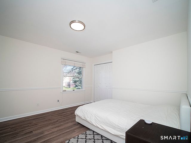 81 Old Stratfield Road, Fairfield, CT 06825